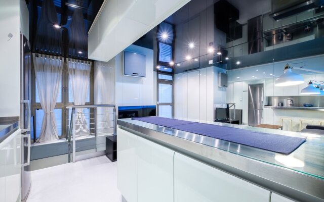 Puerta de Hierro Design Duplex II by My City Home
