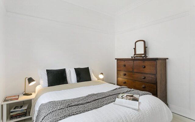Bondi Beach Breeze - A Bondi Beach Holiday Home