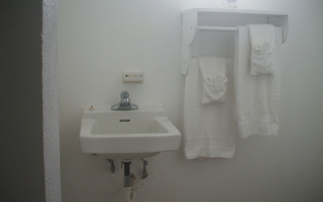 Trade Winds Guesthouse