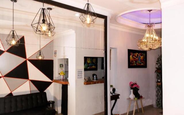 1083 Los Cerros de Bogotá