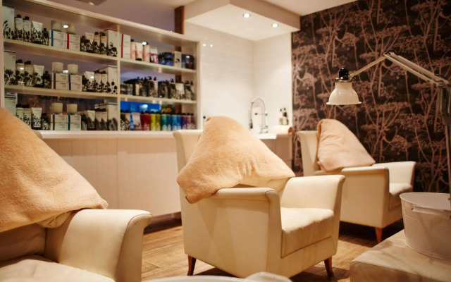 St Moritz Hotel