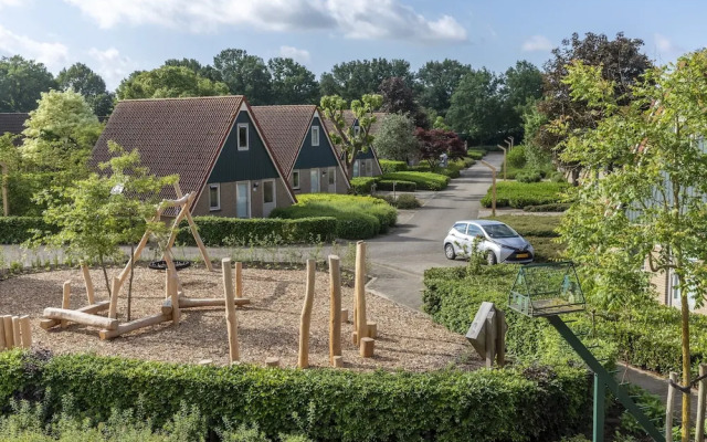 Detached House With Garden Near the Mookerplas
