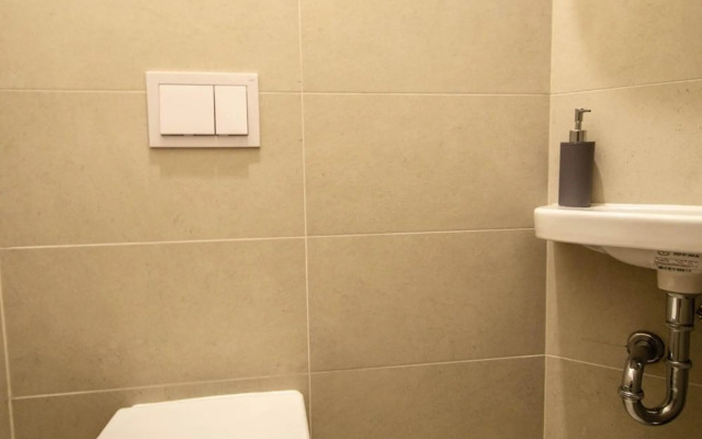 Ruterra Apartments by Cathedral