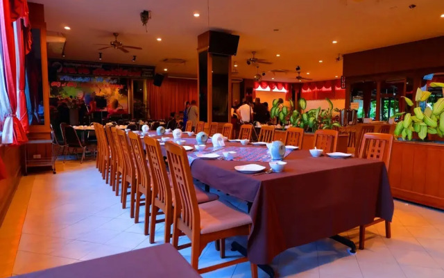 Dancenter Luxury Underwater World Pattaya