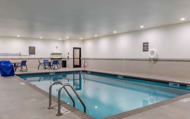 Comfort Inn & Suites Avera Southwest