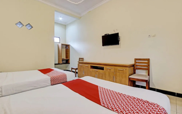 OYO 93660 New Family Hotel Syariah