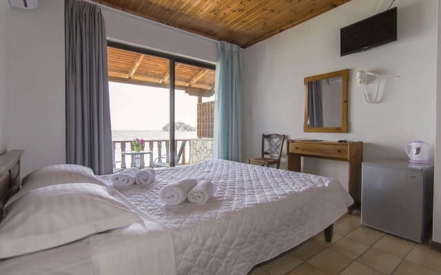 Poseidon Apartments