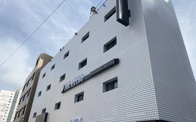 The Leeds Hotel