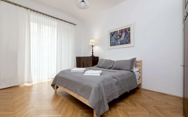 Powisle 2 - Bedroom Apartment