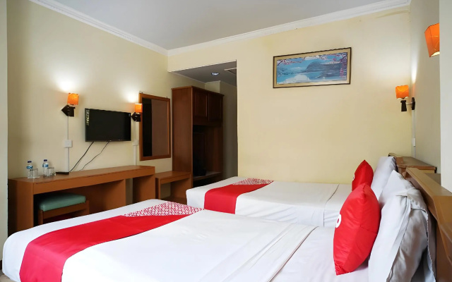 OYO 2015 Bandara Hotel Balikpapan – Guest Rooms – Balikpapan