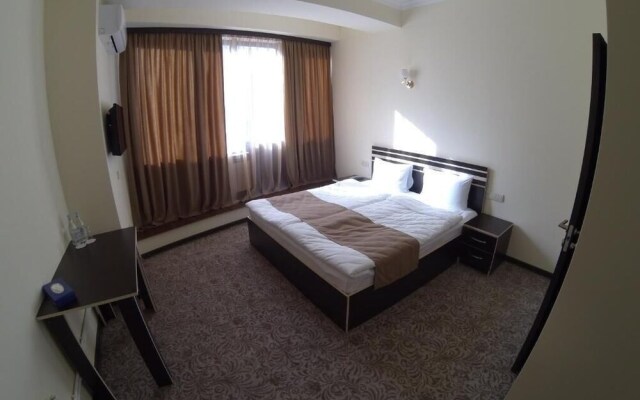 Yerevan Centre Hotel