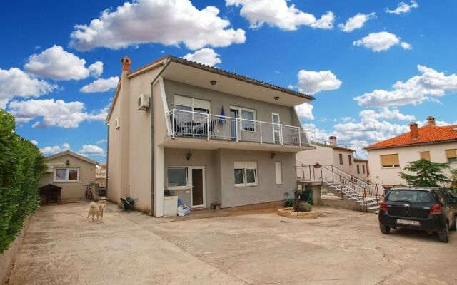 Apartment 1413