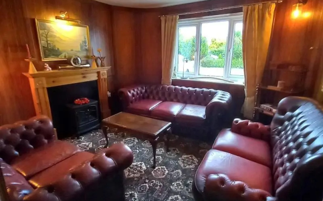 Orchard Lodge & Wolds Restaurant