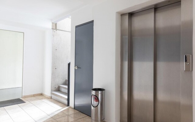 1 BR Apt Perfect for Digital Nomads