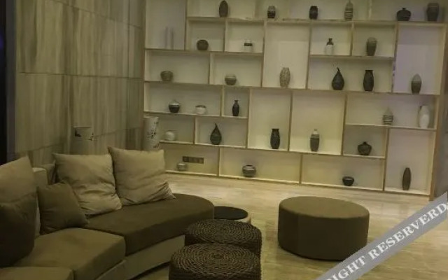 Yangchun Shenghua Hotel