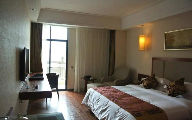 Mer Jade Crown Jianguo Hotel