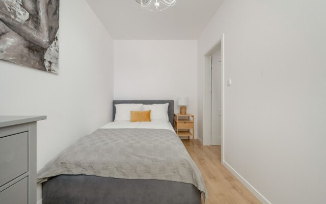 Apartment by Park in Wroclaw by Renters