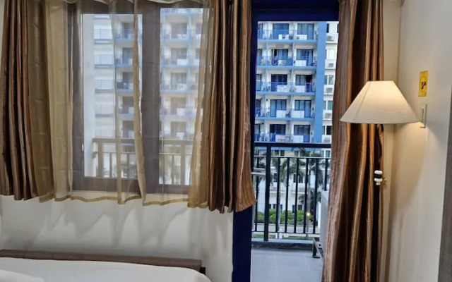 Sea Residences - Condo R Us