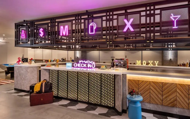Moxy Solo