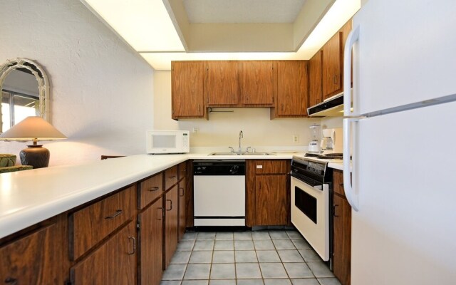 Papakea #d402 3 Bedroom Condo by RedAwning