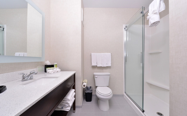 Holiday Inn Express & Suites Loma Linda- San Bernardino S by IHG