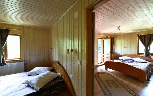 Pensiunea Dealul Frumos