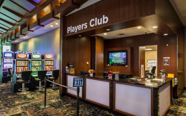 Canad Inns Destination Centre Club Regent Casino Hotel