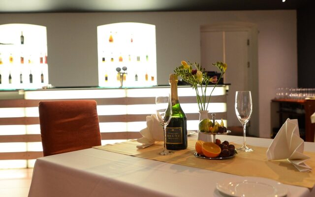 Navalis Hotel