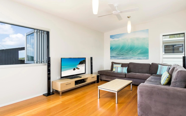 7 Roseby Court