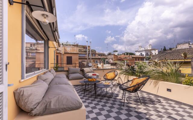 ROMAC - Condotti with terrace