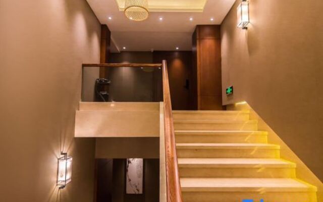 Yijiangdong Boutique Hotel.