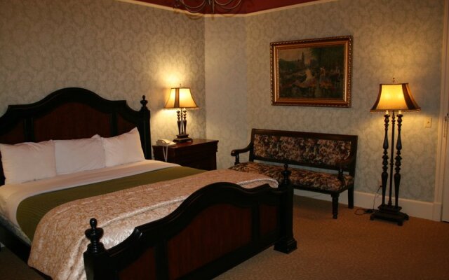 The 1886 Crescent Hotel & Spa