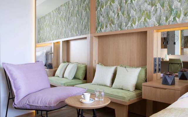 Dolce Athens A tica Riviera Hotel