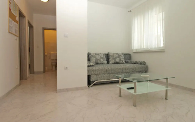 Apartment 1670