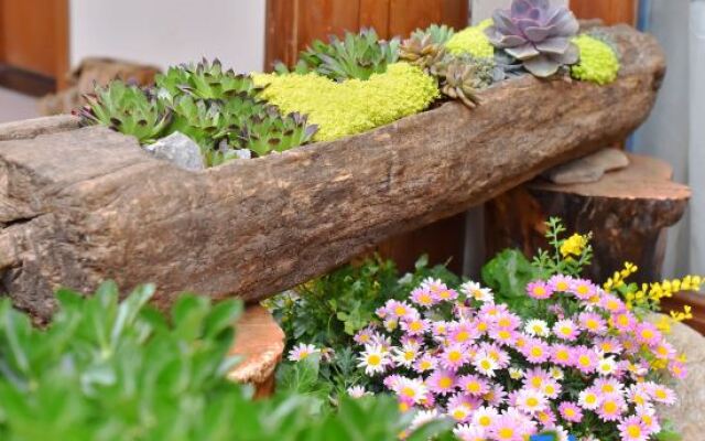 Tiancun Inn (Lijiang Shuhe Ancient Town)