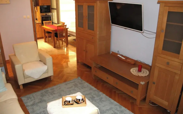 2 Bedrooms Apartment, Central Warsaw