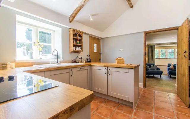 Atherstone Farmhouse & Cottage