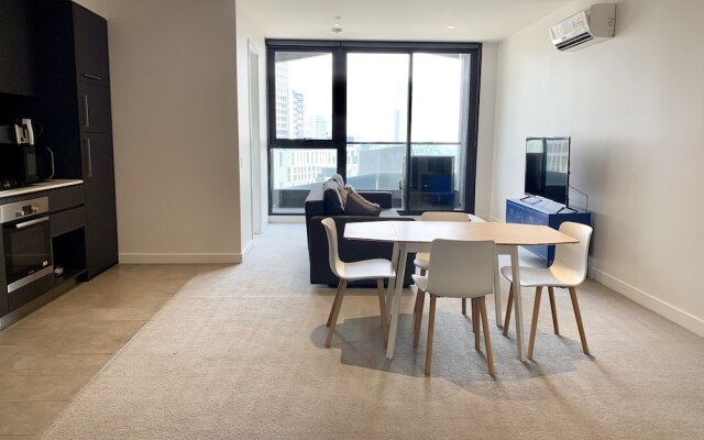 ReadySet Apartments Fulton Lane