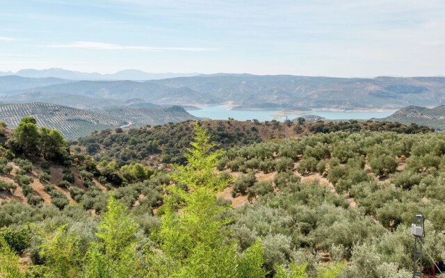 Rural Apartment With Pool And Jacuzzi In An Old Andalusian Country Hous