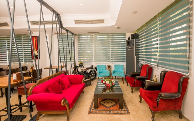 Mera Park Hotel