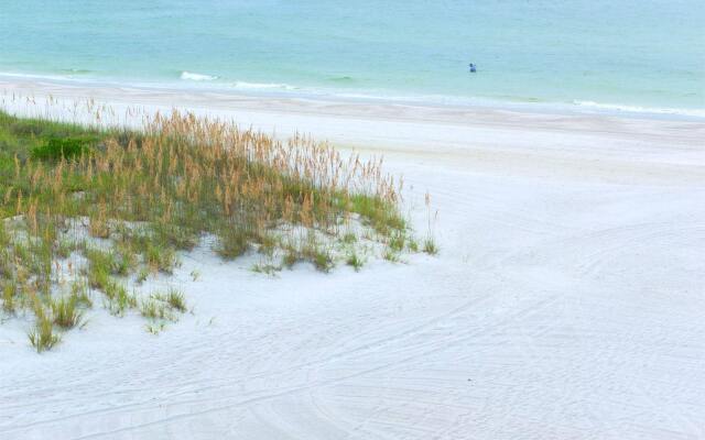 Barefoot Beach Club