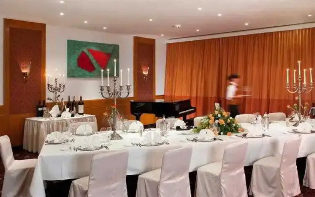 Novotel
