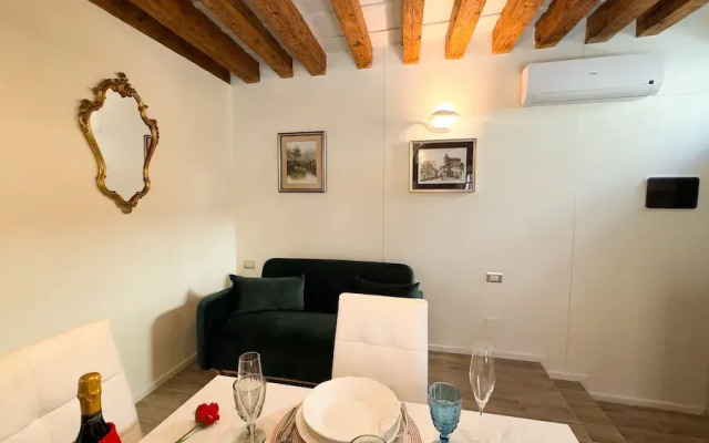 Graceful Venice Barnaba Suite
