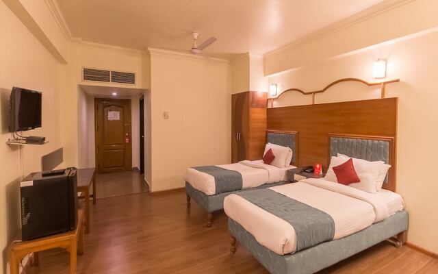 OYO 8450 Hotel Grand Starline