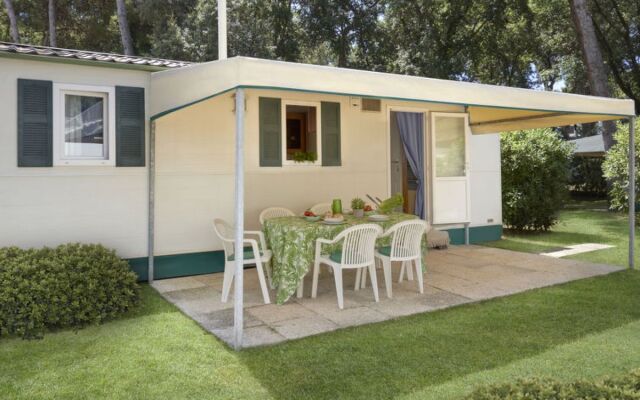 Camping Village Baia Domizia