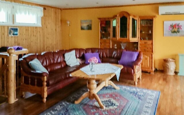 8 Person Holiday Home in Tengelfjord