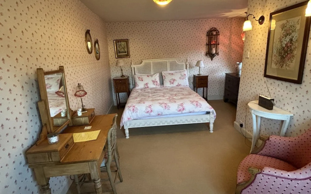 Peacocks Tearoom and Fine B&B
