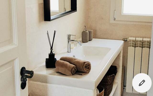 Impeccable 3-bed Villa in Contrada Sessana Grande