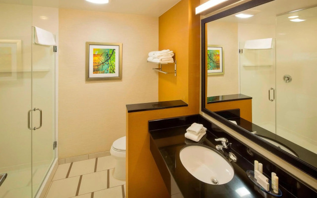 Fairfield Inn & Suites Monaca