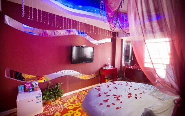 Love Romantic Scene Hotel